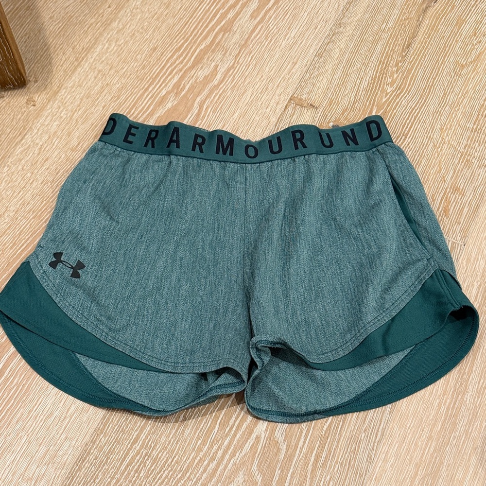 Under Armour Women's Green UA Play Up 3.0 Twist Shorts  Size XS